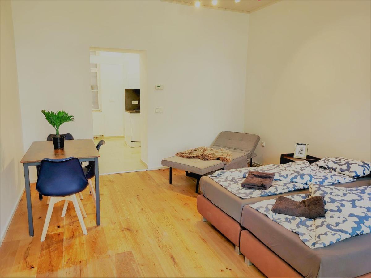 Donaufelder City Apartment Vienna Esterno foto